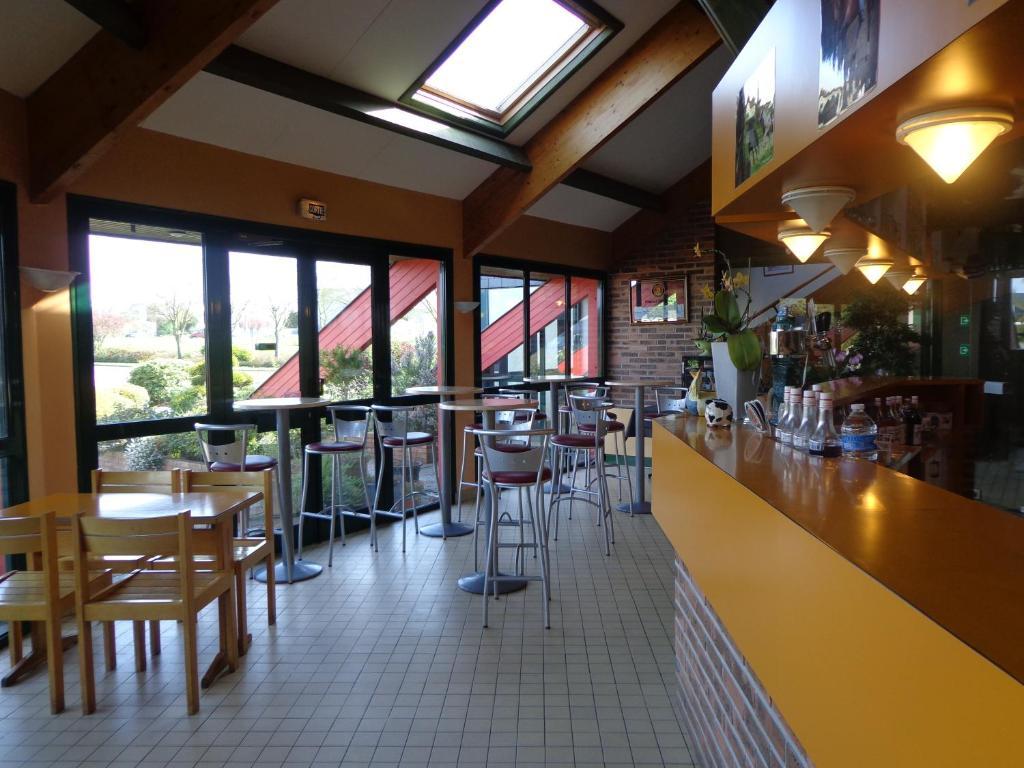 Hotel Le Bretagne Louvigne-de-Bais Bagian luar foto