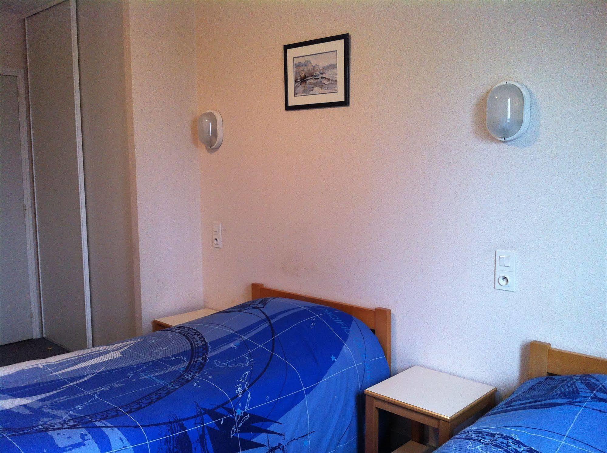 Hotel Le Bretagne Louvigne-de-Bais Bagian luar foto