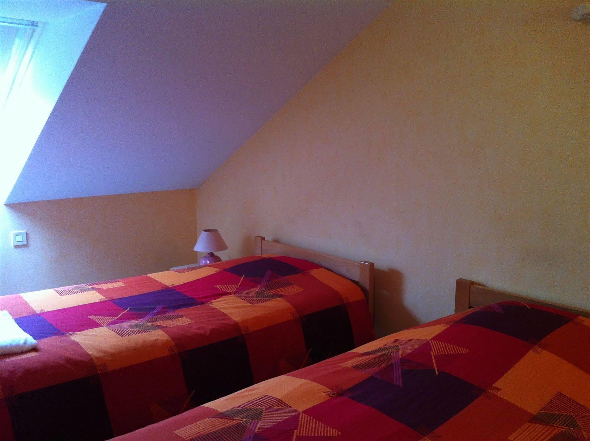 Hotel Le Bretagne Louvigne-de-Bais Bagian luar foto